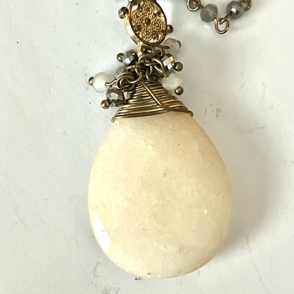 Boho citron magnetite wire beaded necklace